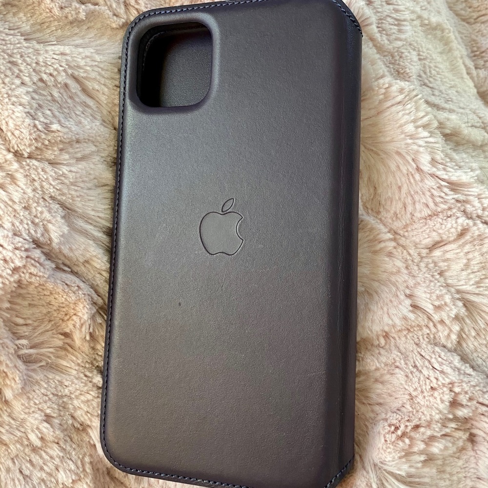 Authentic iPhone 11 Pro Max Leather Folio